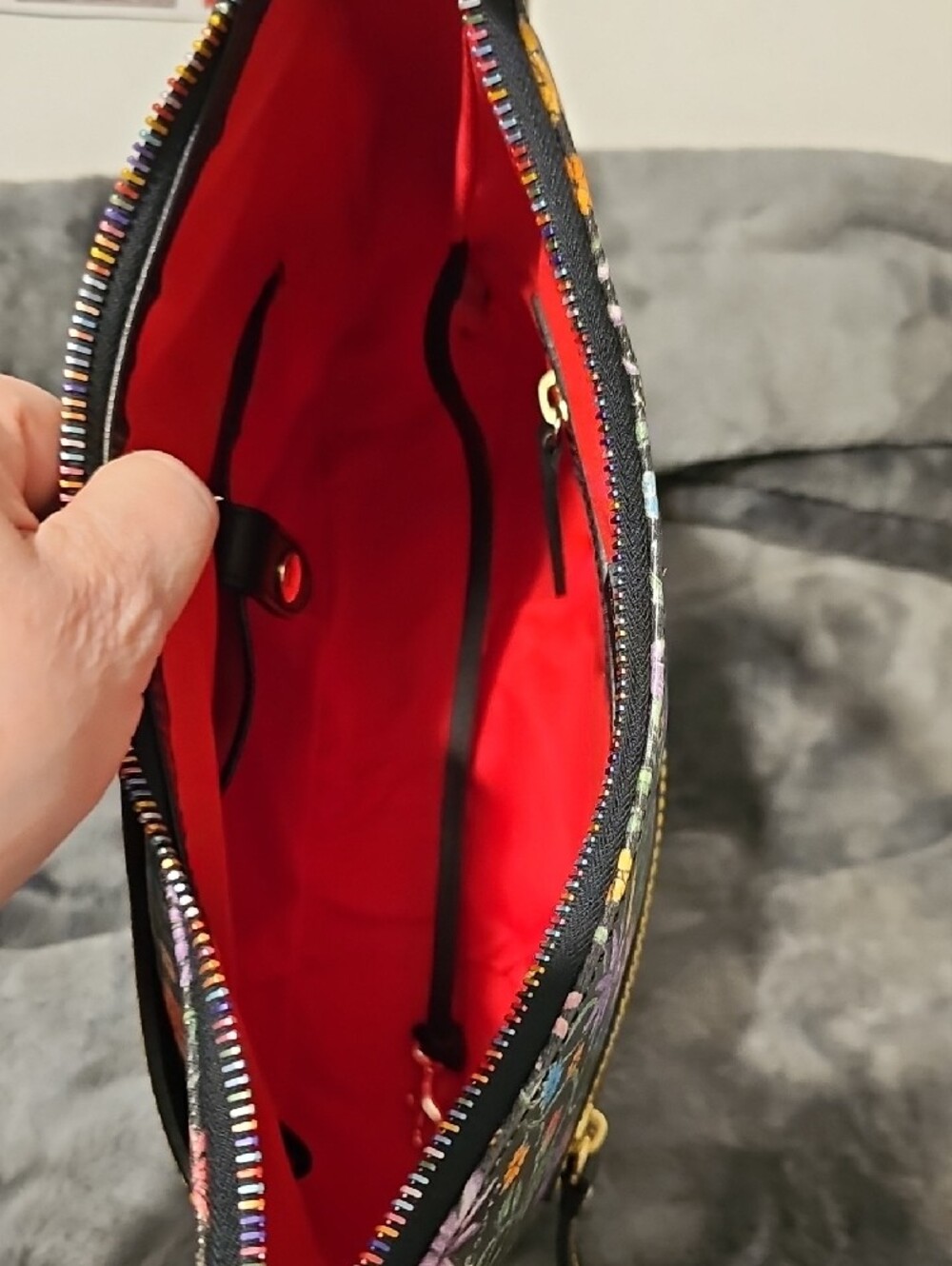 Dooney & Bourke - Picture 8 of 8